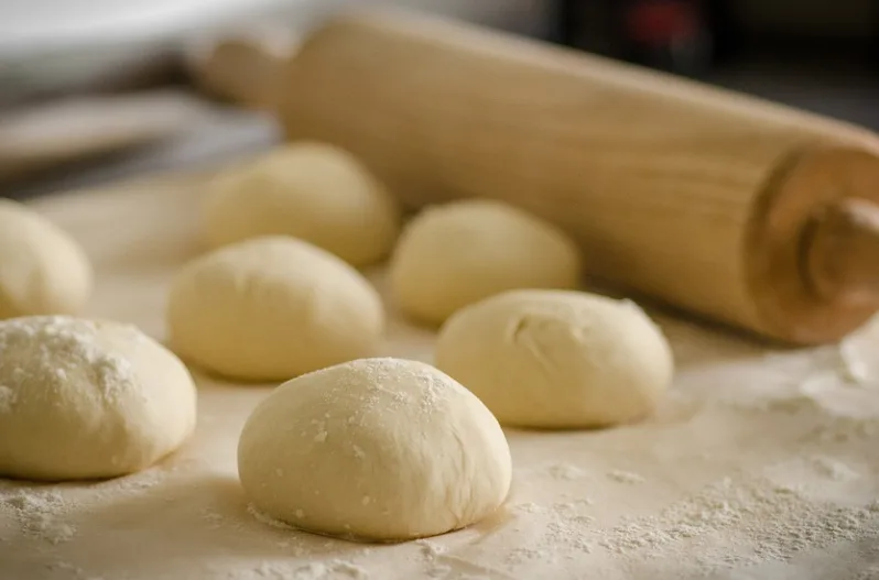 Juokseva margariini leivonnassa, sopii myös pullataikinaan.